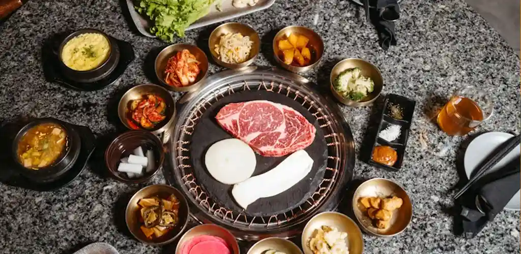 건강한 체중 관리를 위해 천천히 식사