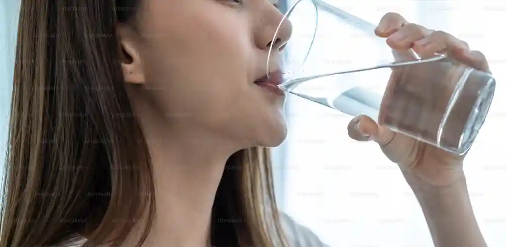 하루 물 섭취량과 수분과 건강관리 1 수분부족시 나타나는 현상